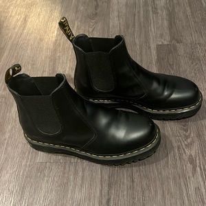 DR MARTENS BOOTS